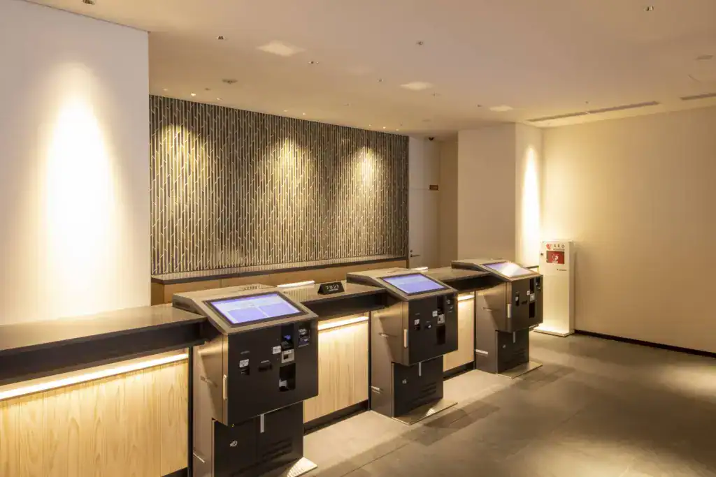 自助入住機台有中文介面，輕鬆辦理入住。