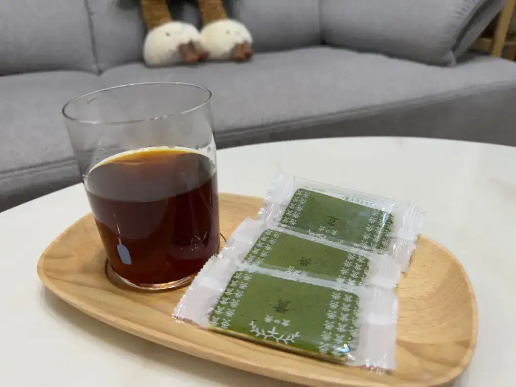 偏甜的茶之菓，搭配黑咖啡剛剛好。