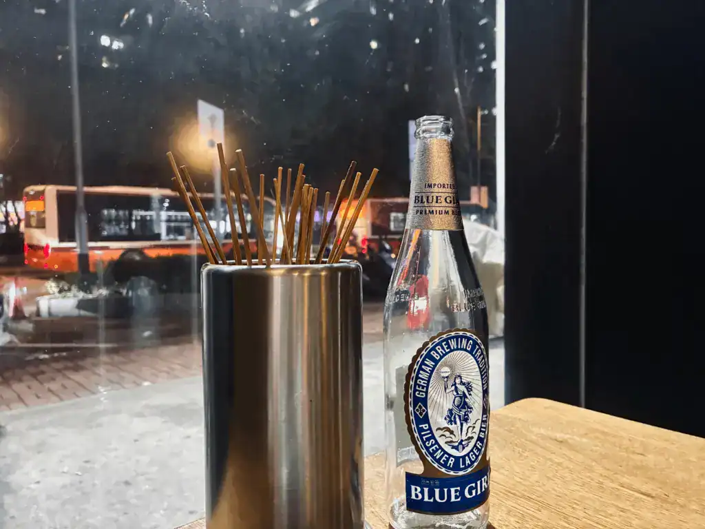 香港藍妹啤酒甜甜的,推薦給不喜歡啤酒苦味的你!