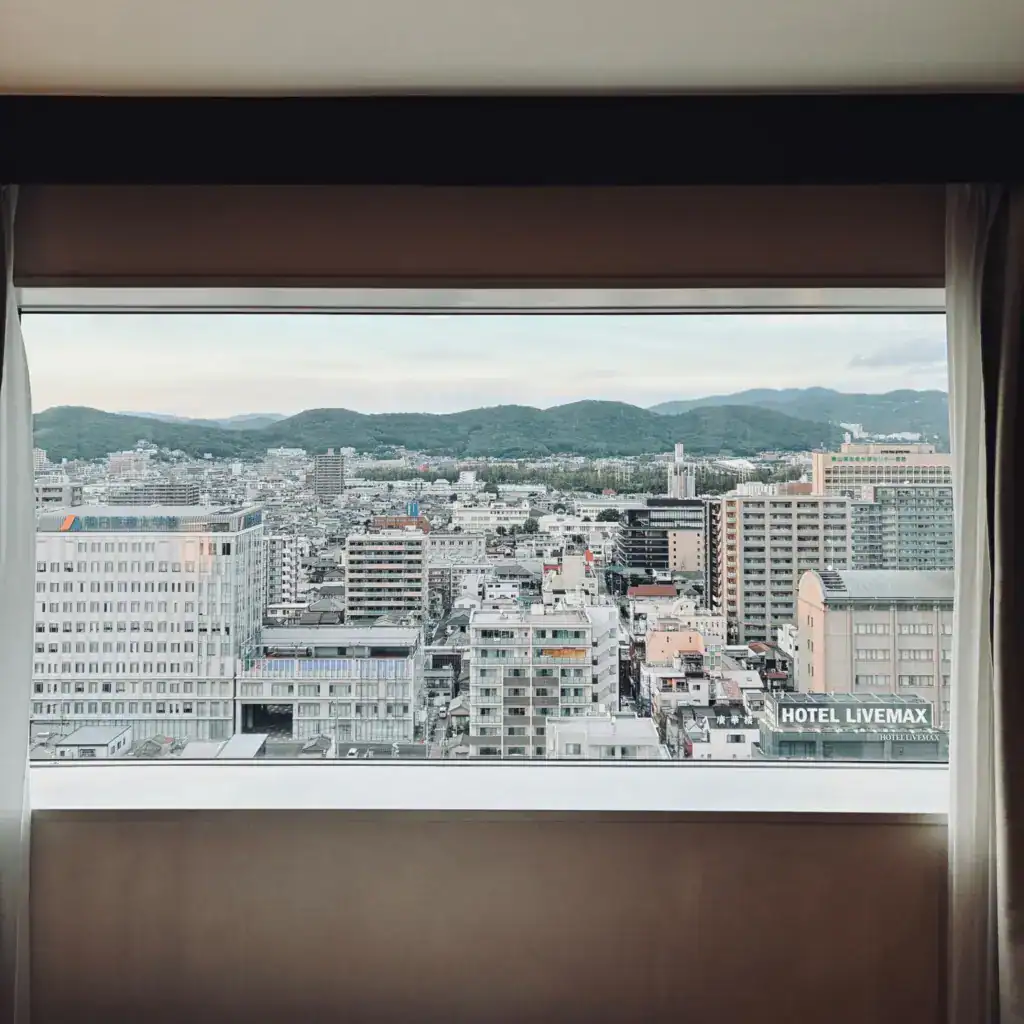 房間看出去的景色。